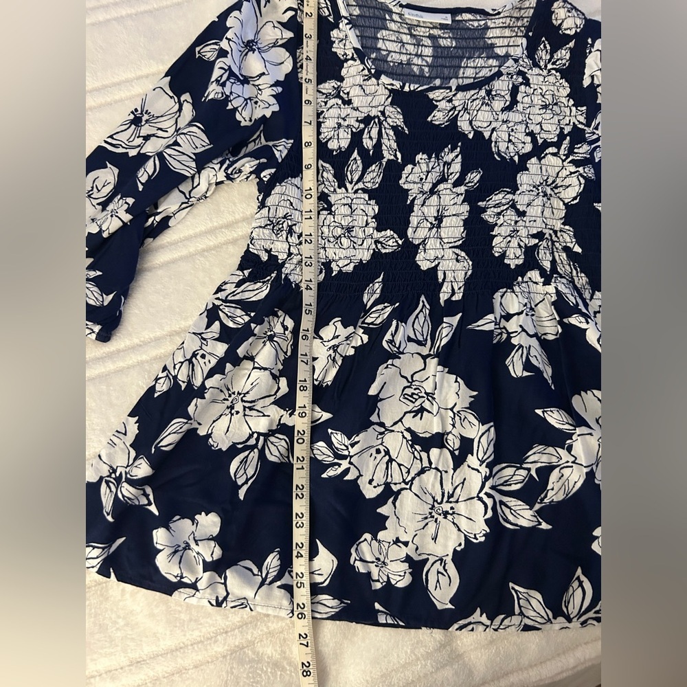 NWT Croft & Barrow Navy Blue White Floral Top SZ S​ - Picture 6 of 16
